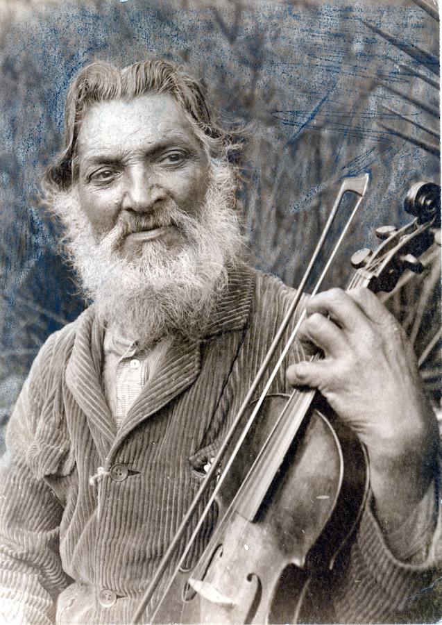 "Estudio”. Álbum fotográfico de Antonio Tarragó. Hacia 1910.