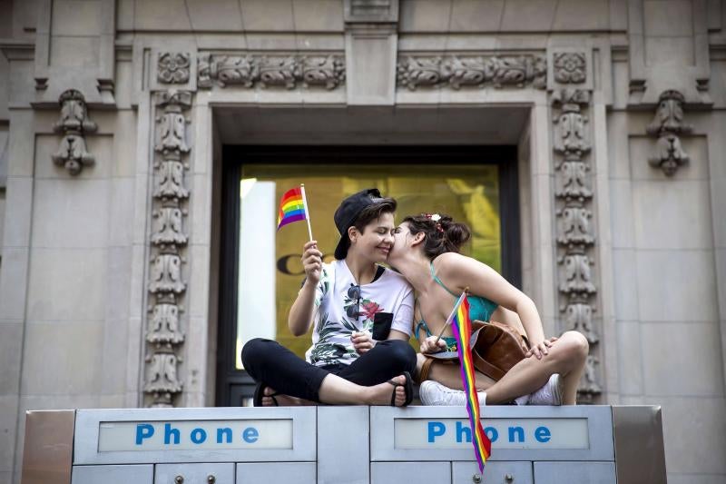 Las marchas del Orgullo colorean las calles