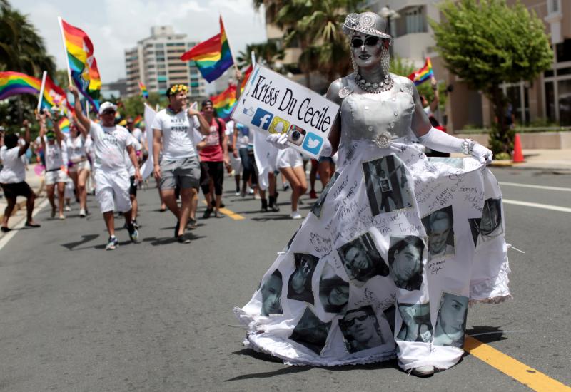 Las marchas del Orgullo colorean las calles