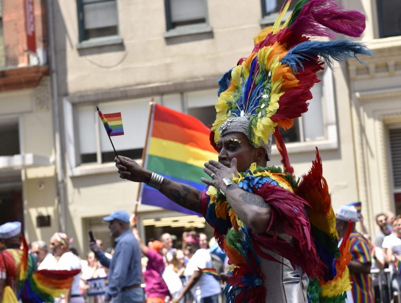 Las marchas del Orgullo colorean las calles