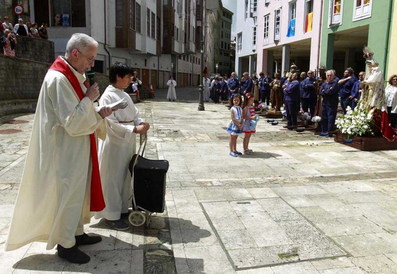 L&#039; Amuravela no deja títere con cabeza