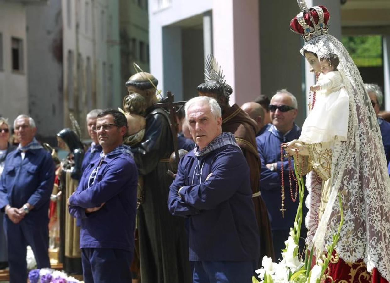 L&#039; Amuravela no deja títere con cabeza