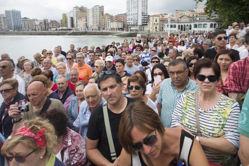 Polémica bendición de las aguas en Gijón