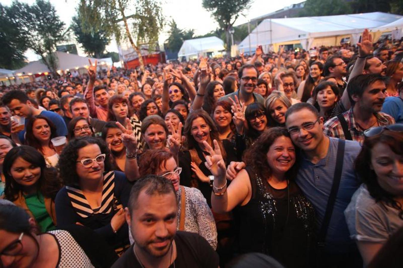 Los Hombres G hacen vibrar el festival Metrópoli de Gijón