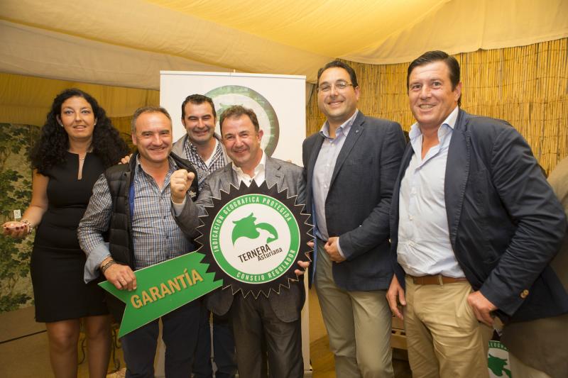 Cóctel multitudinario en la fiesta de la gastronomía