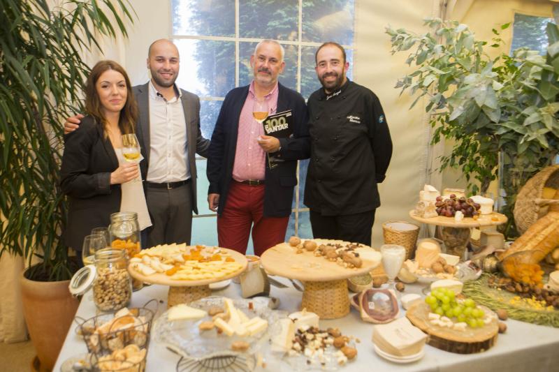 Cóctel multitudinario en la fiesta de la gastronomía