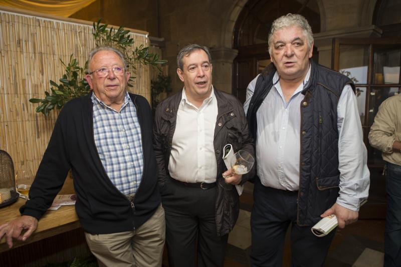 Cóctel multitudinario en la fiesta de la gastronomía