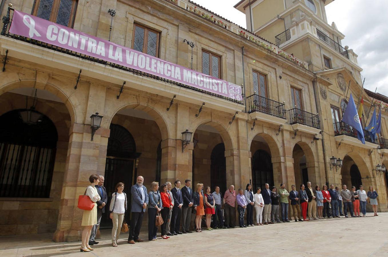 Concentración en Oviedo contra la violencia de género