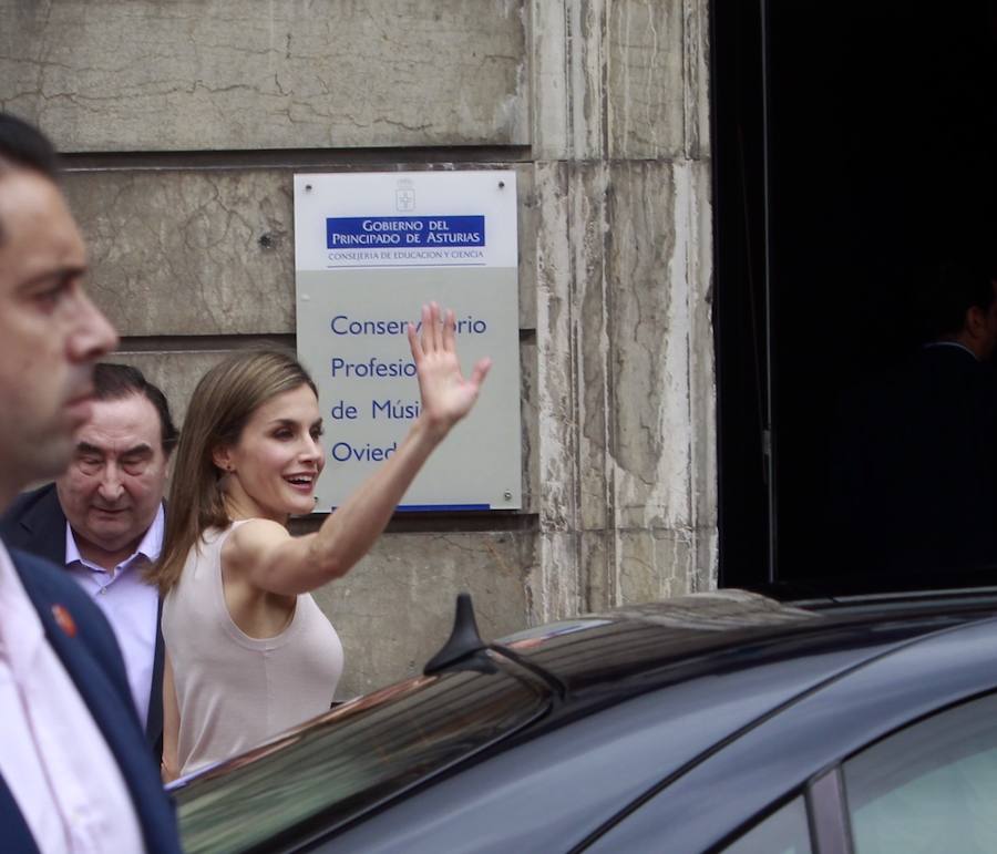 Oviedo recibe a la reina Letizia