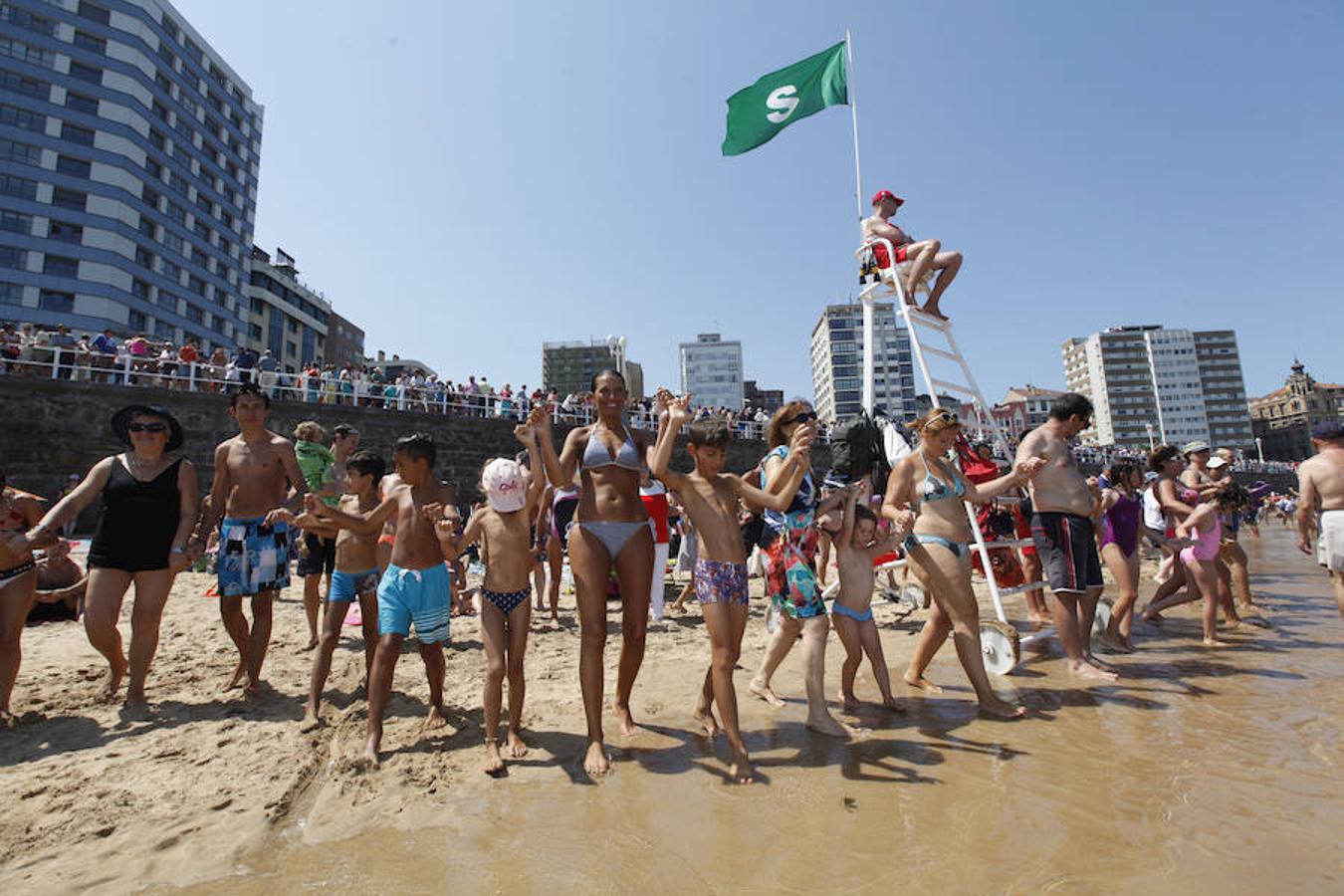 Una emocionante Danza Prima y el Restallón dicen adiós a la &#039;Semanona&#039;