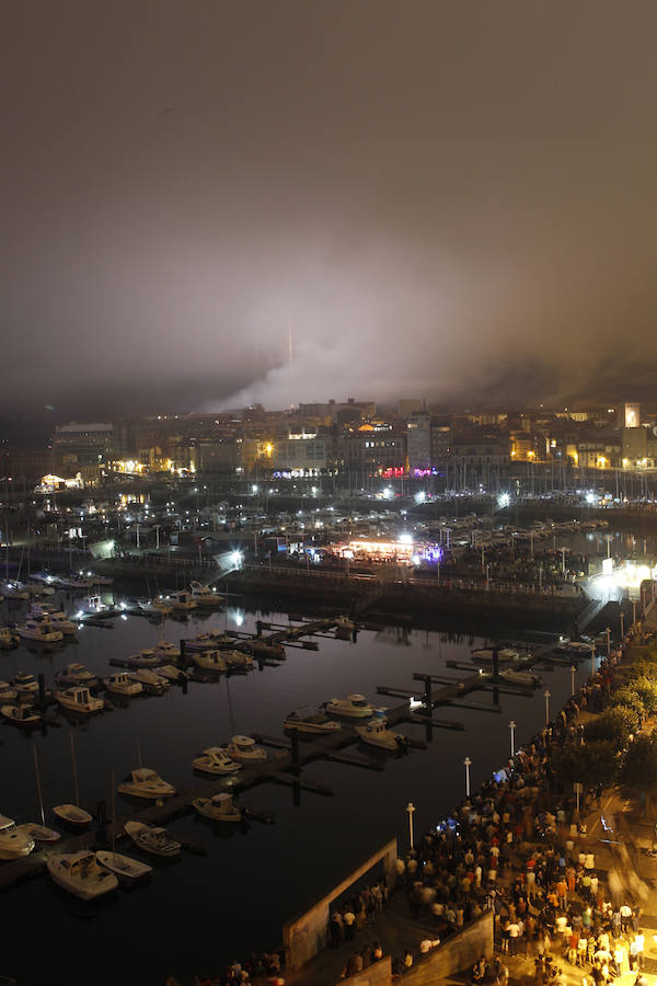 La noche de los Fuegos, en imágenes