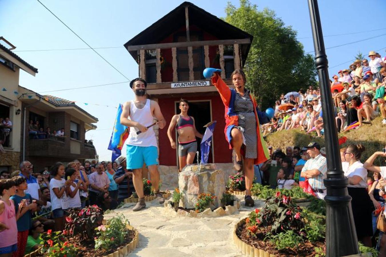 Valdesoto sale a la calle en carroza