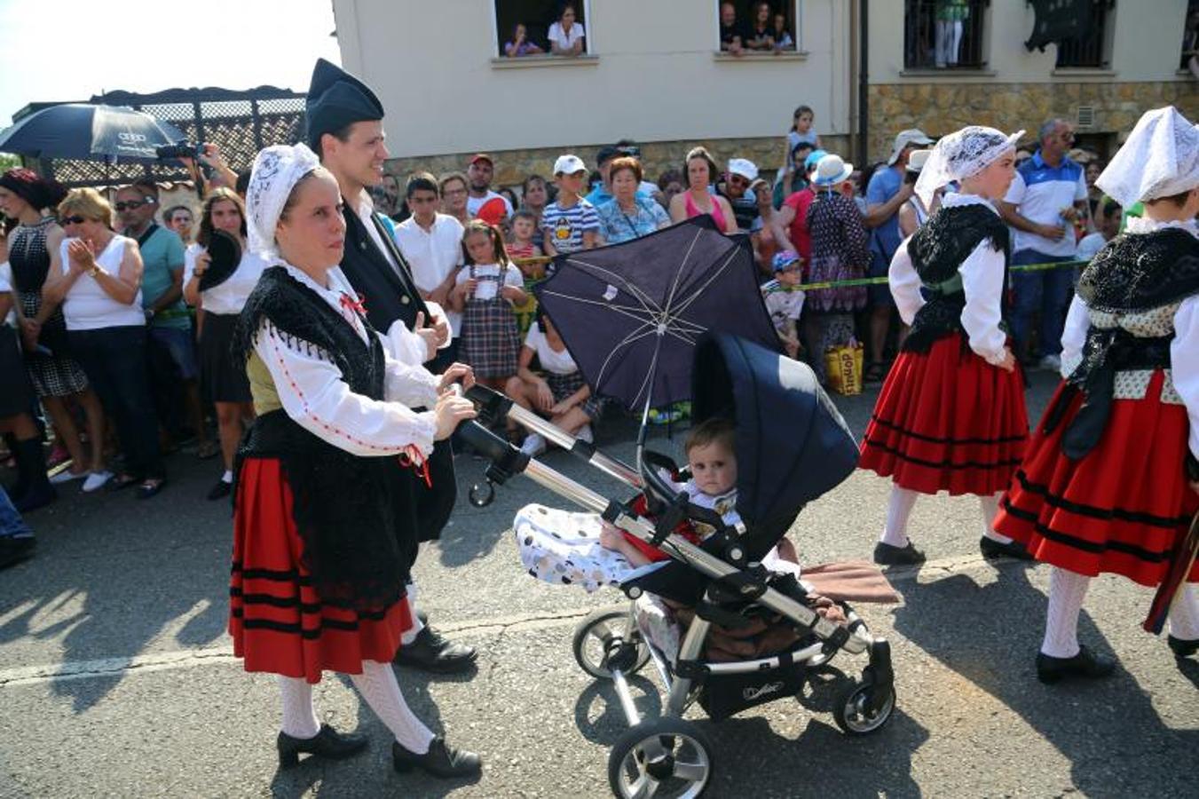 Valdesoto sale a la calle en carroza