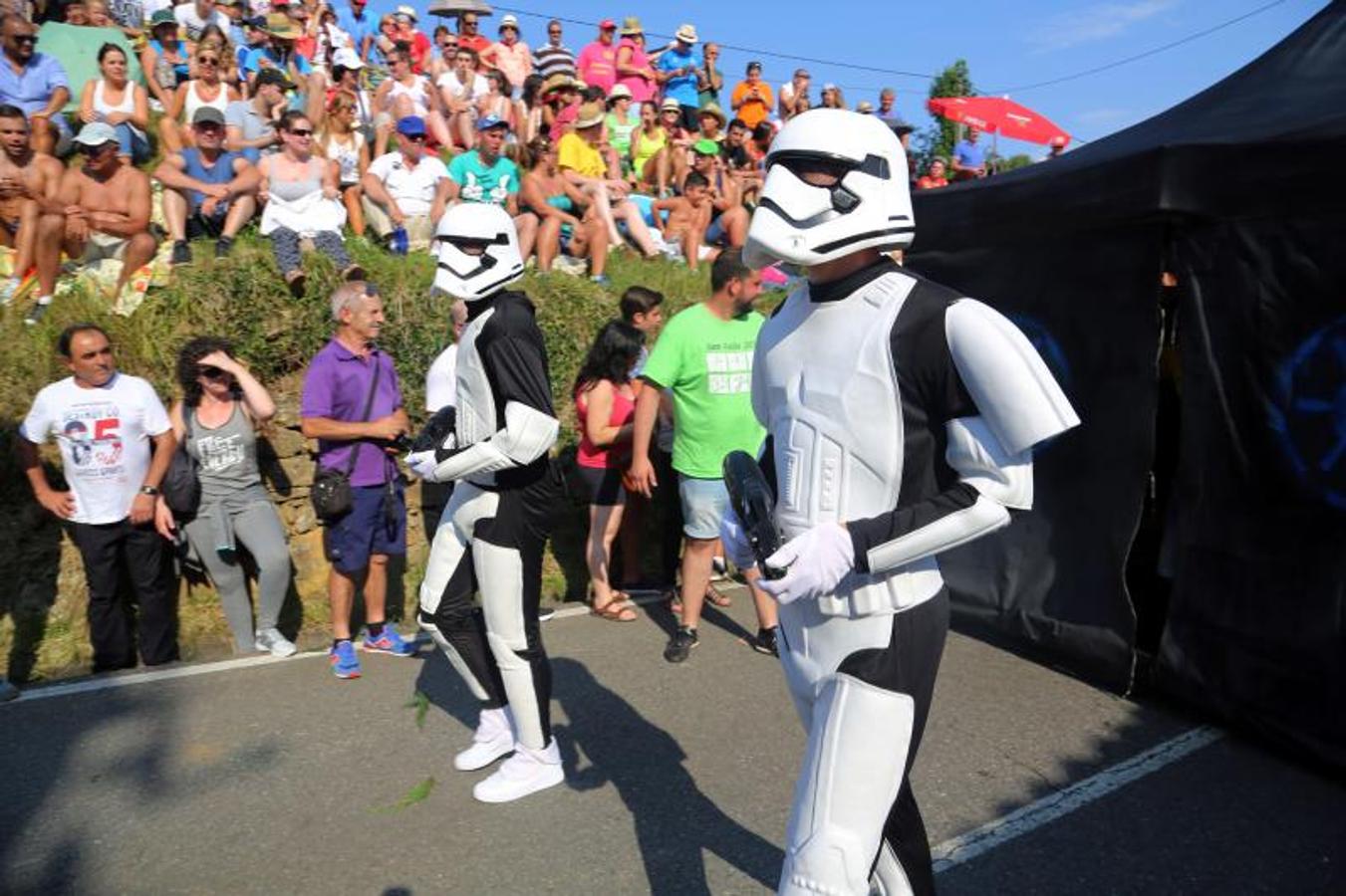 Valdesoto sale a la calle en carroza