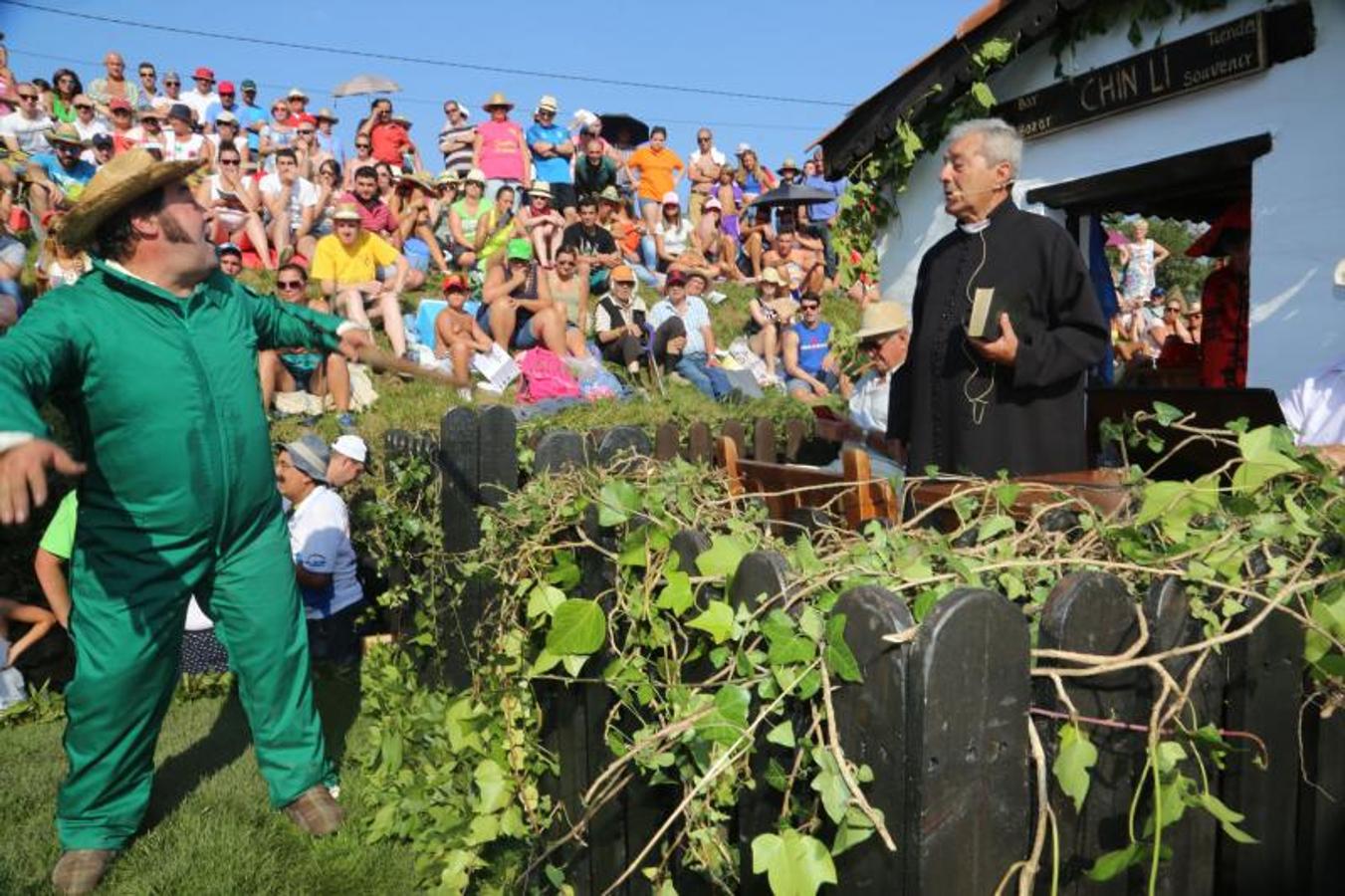 Valdesoto sale a la calle en carroza