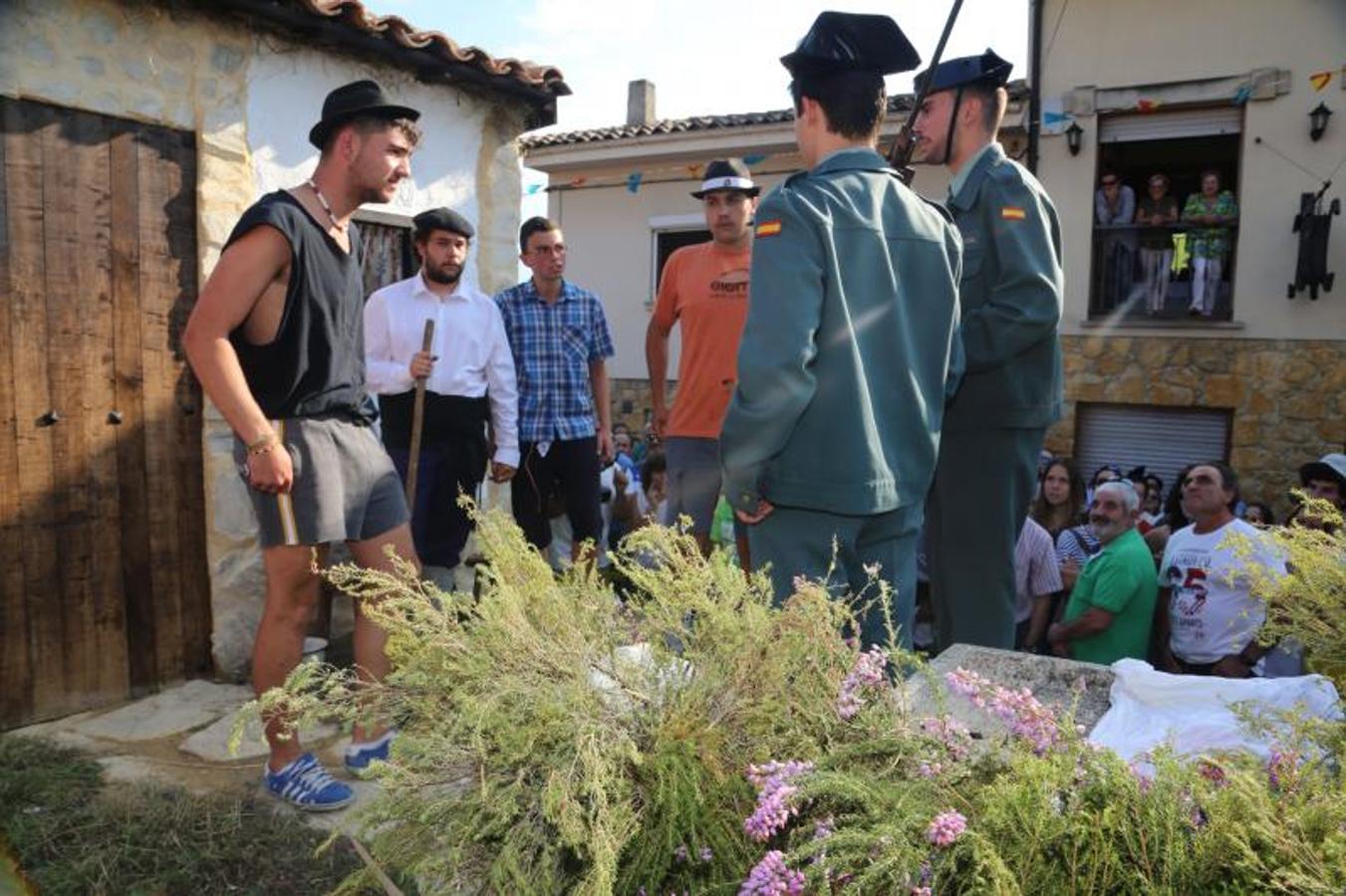 Valdesoto sale a la calle en carroza