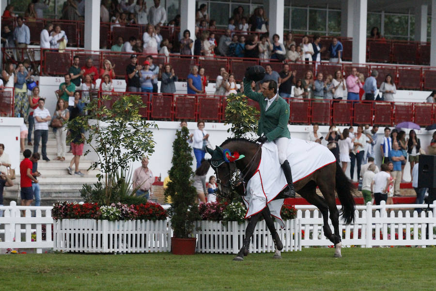 Comienza el Concurso Internacional de Saltos de Gijón