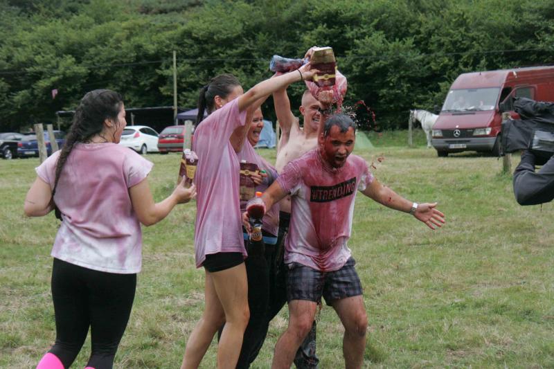 El vino, fiesta en Llamigo