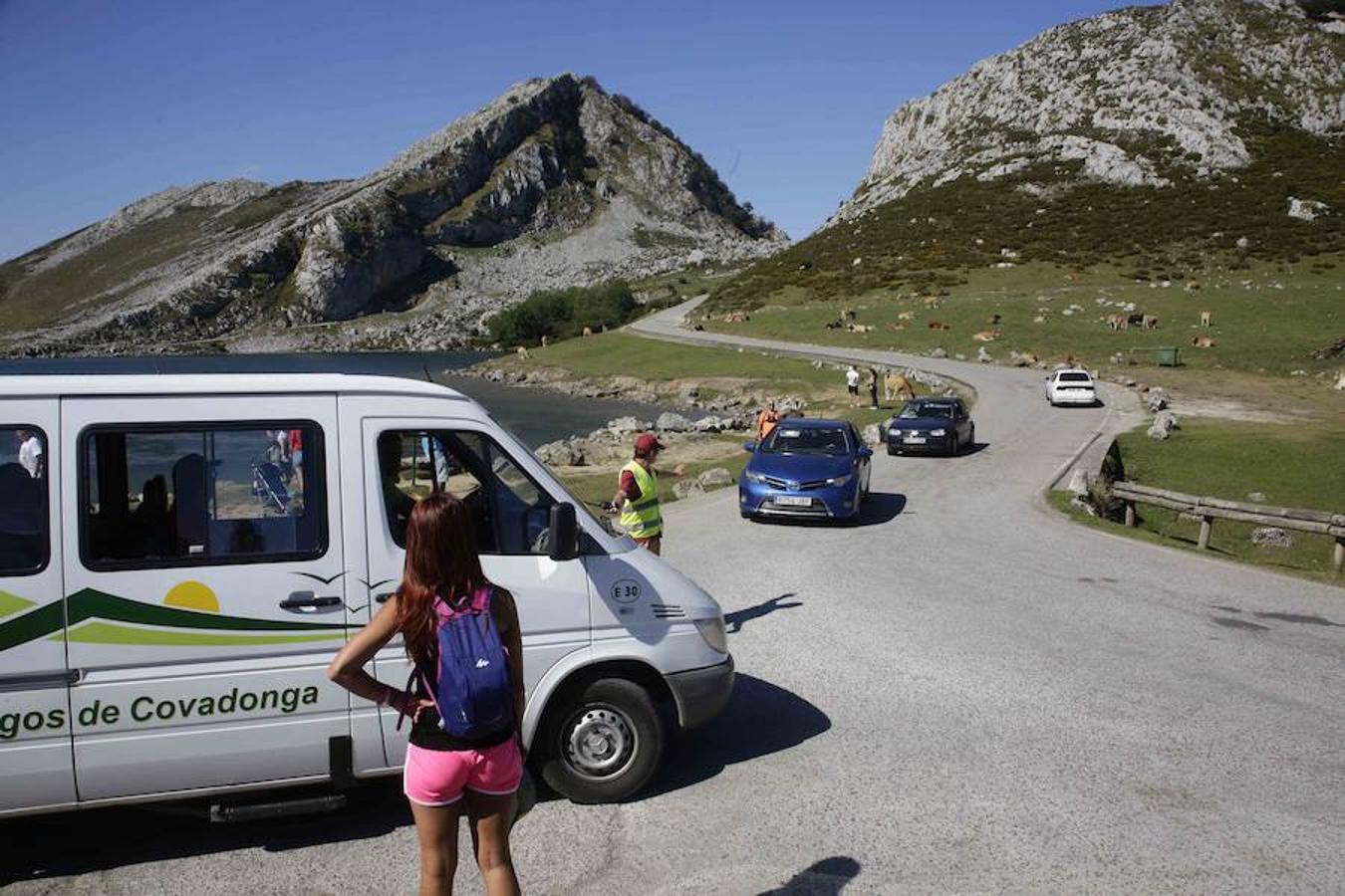 Cortes de tráfico en los Lagos de Covadonga