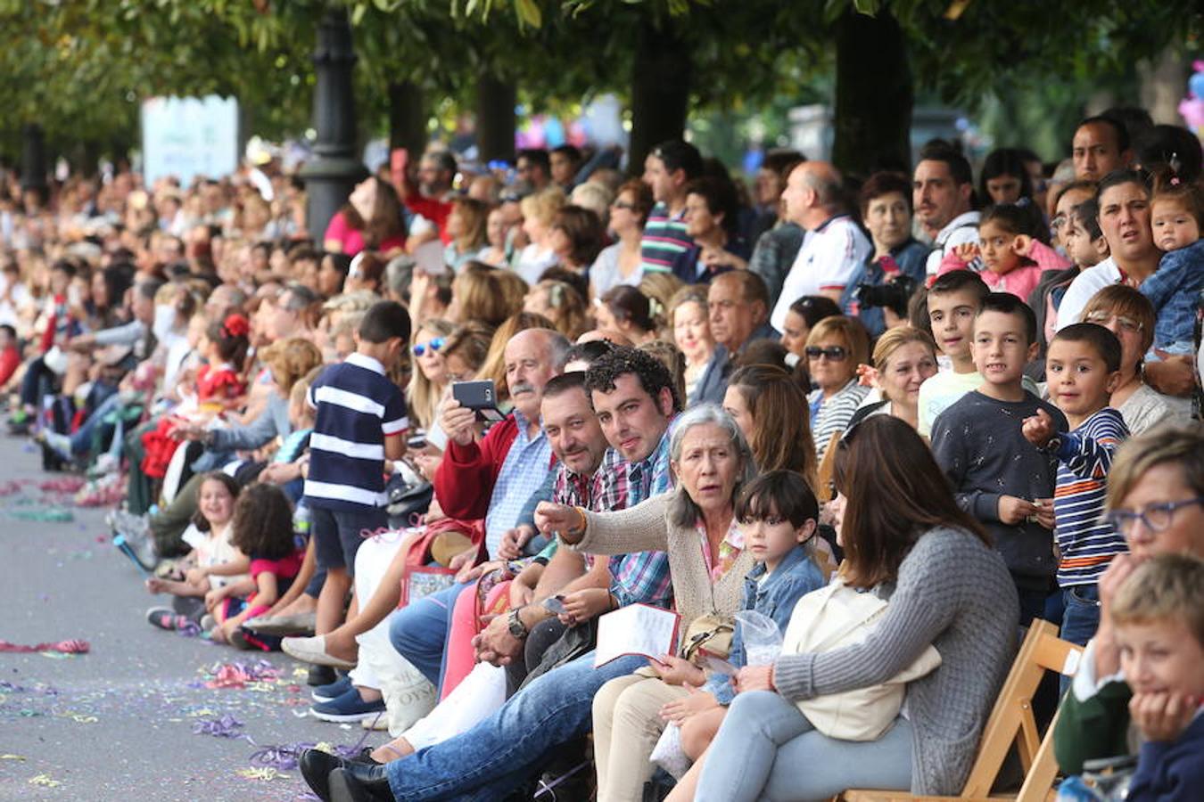 ¿Estuviste en el desfile del Día de América en Asturias? ¡Búscate!