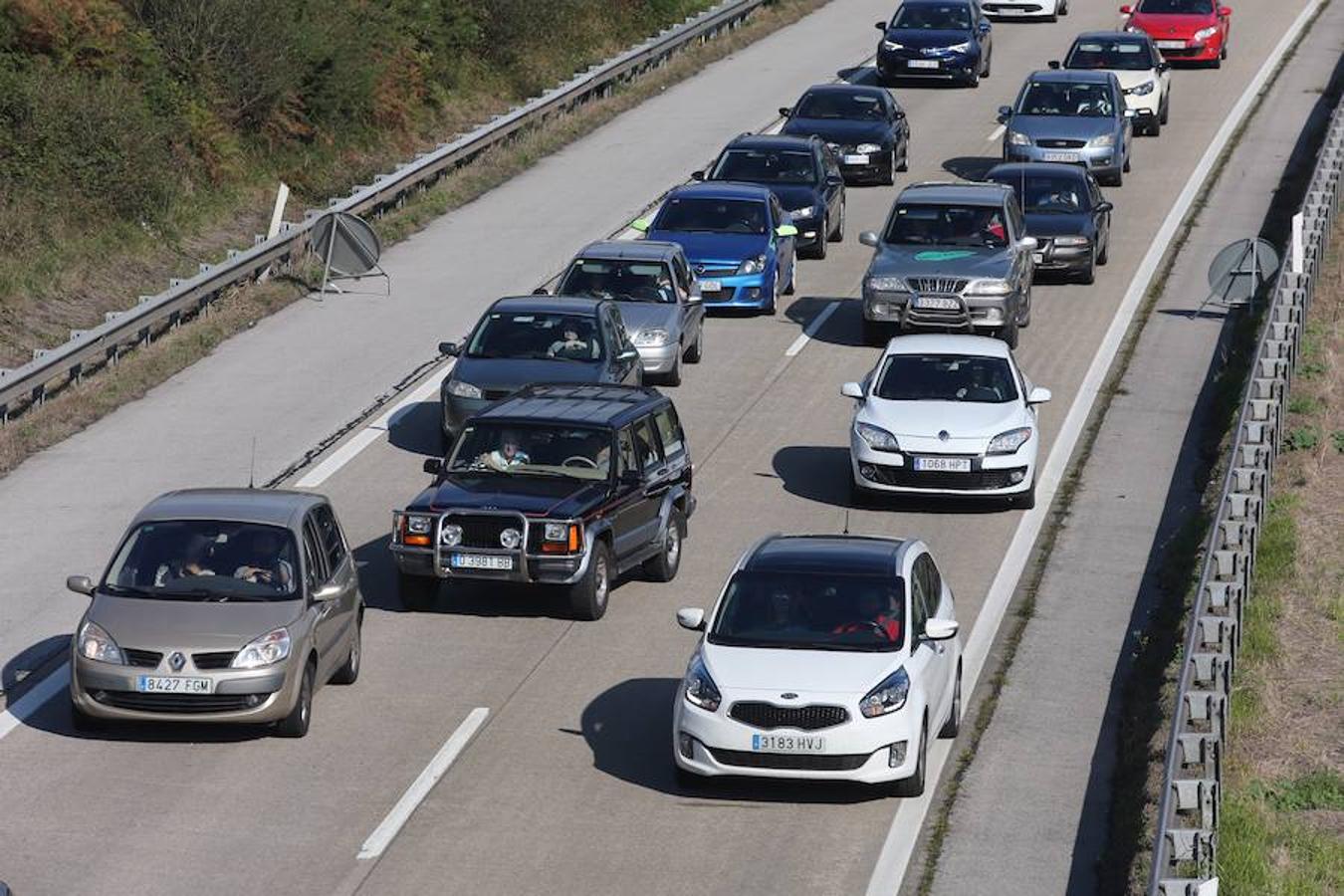 Retenciones en la autopista &#039;Y&#039; por el corte de un carril en Lugones