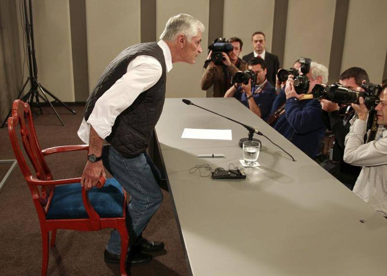 El fotoperiodista James Nachtwey mantiene un encuentro con colegas de profesión