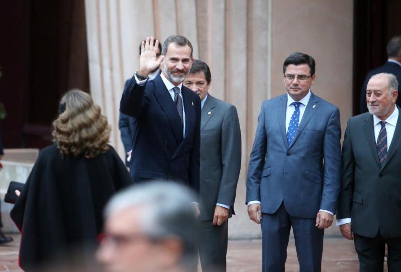 Los Reyes, en Oviedo para los Premios Princesa de Asturias