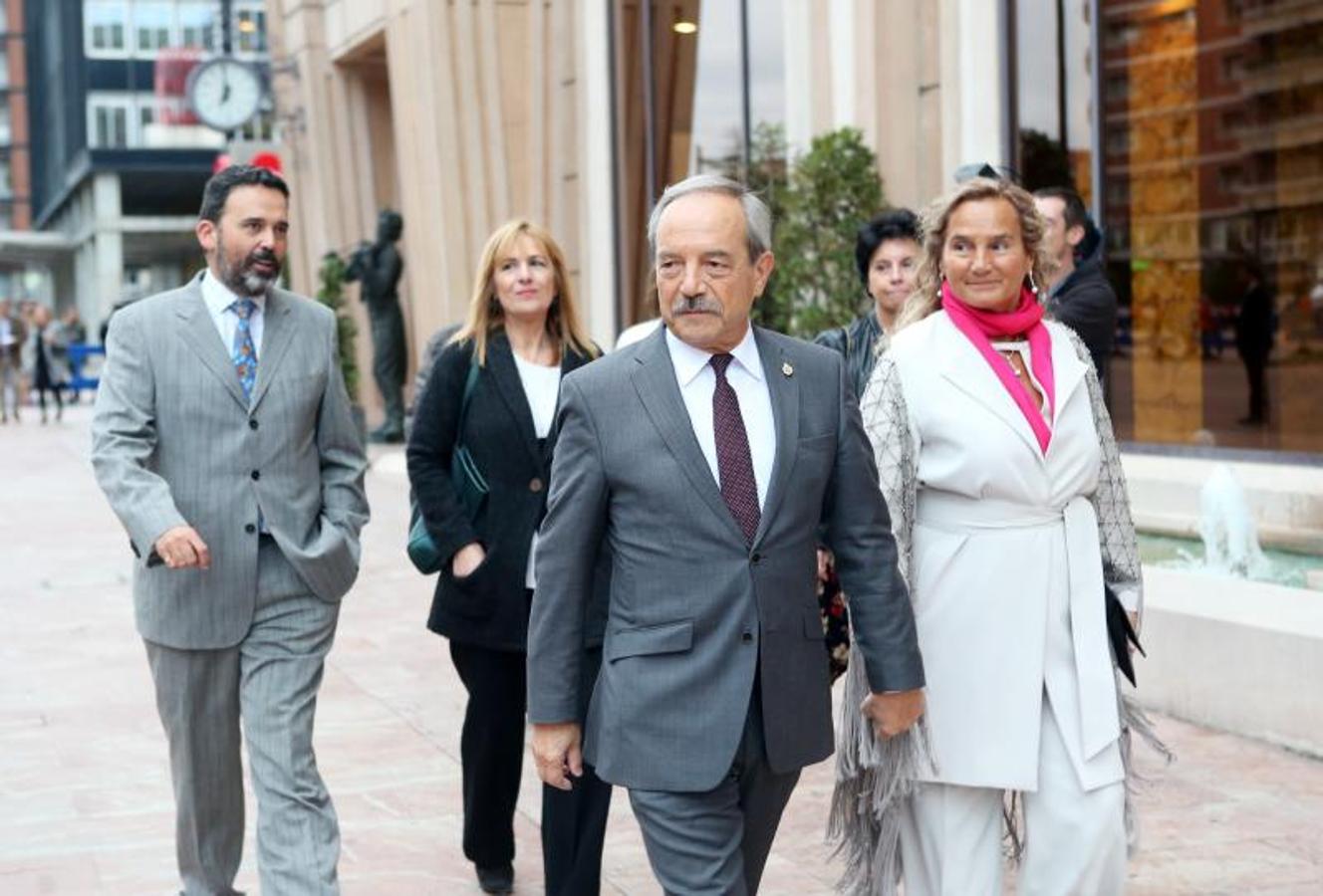 Los Reyes, en Oviedo para los Premios Princesa de Asturias