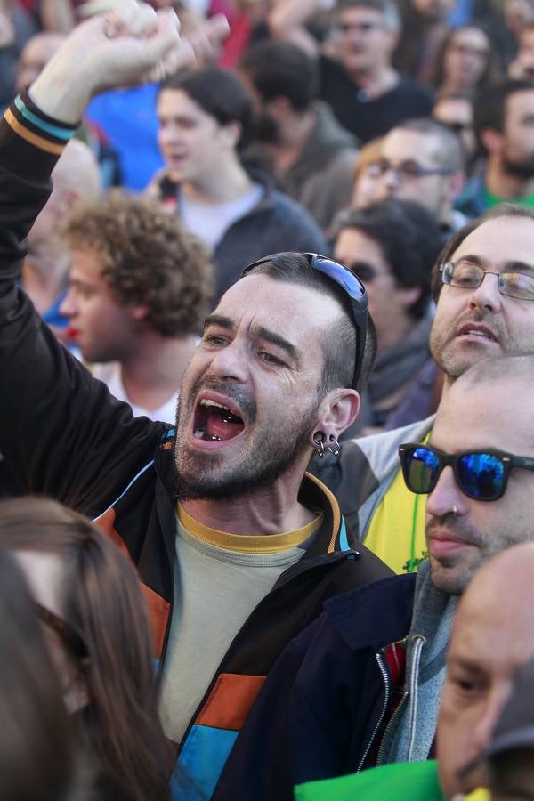 Protestas a la entrada de los Premios Princesa de Asturias