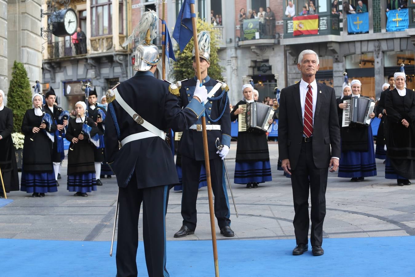 La alfombra azul de los Premios Princesa (II)