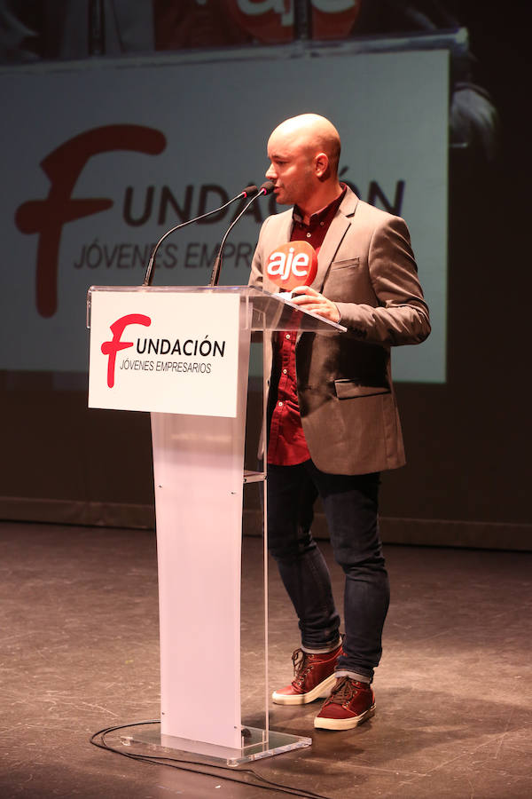 Metrópoli, premio de la Asociación de Jóvenes Empresarios