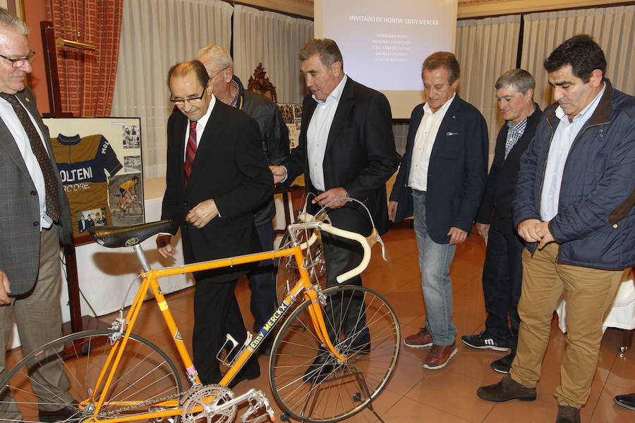 El ciclista Eddy Merckx deja huella en Asturias