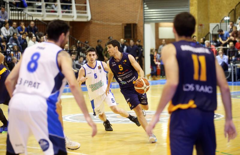 El Unión Financiera Oviedo - CB Prat, en imágenes