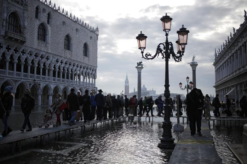 Turismo sobre las aguas en Venecia