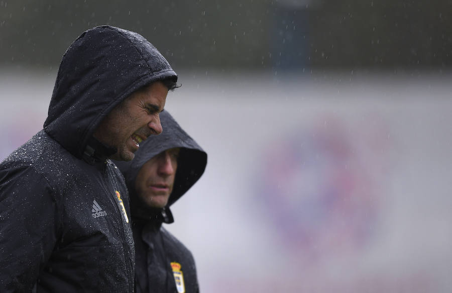 Entrenamiento a puerta cerrada del Real Oviedo