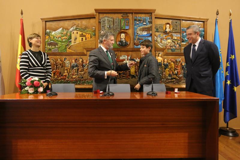 El gobernador de Puerto Rico, en Navia