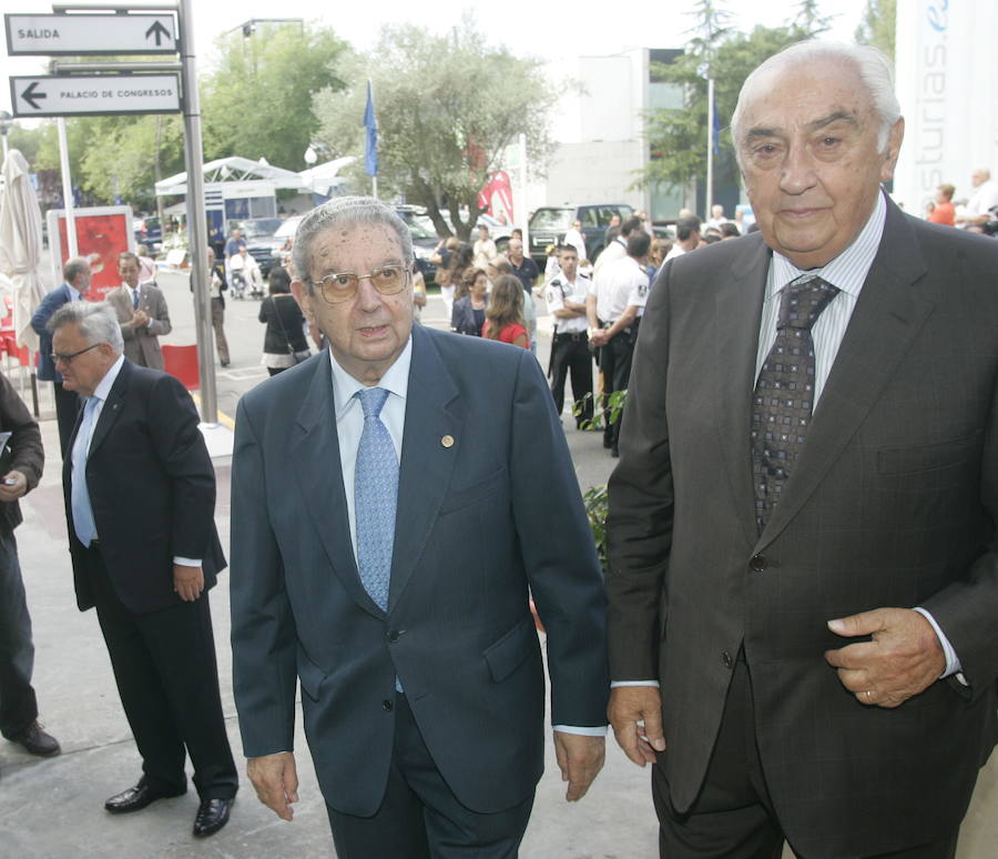 Claudio Fernández Junquera y José Cosmen Adelaida en el año 2008.