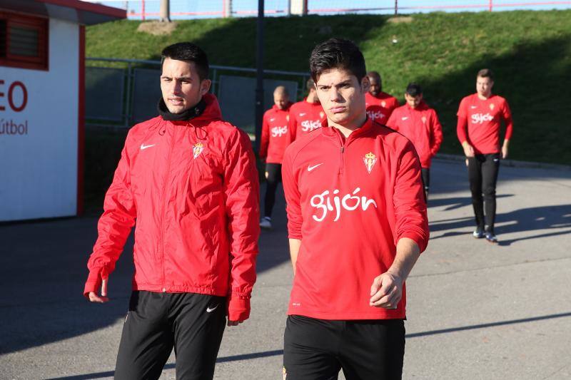 Entrenamiento a puerta cerrada del Sporting