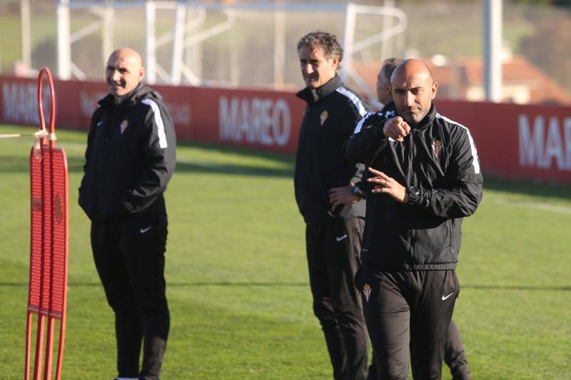 Entrenamiento a puerta cerrada del Sporting