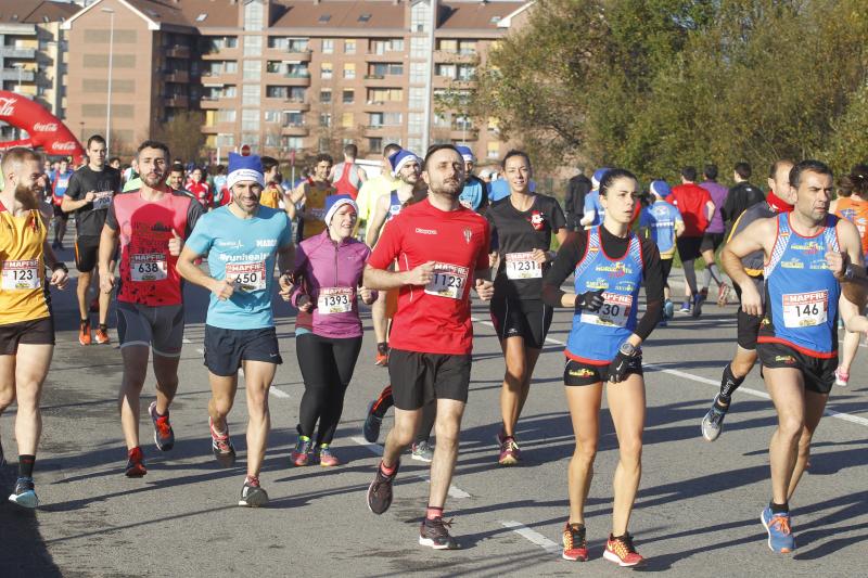 2.800 corredores en el Cross de Nochebuena de Gijón