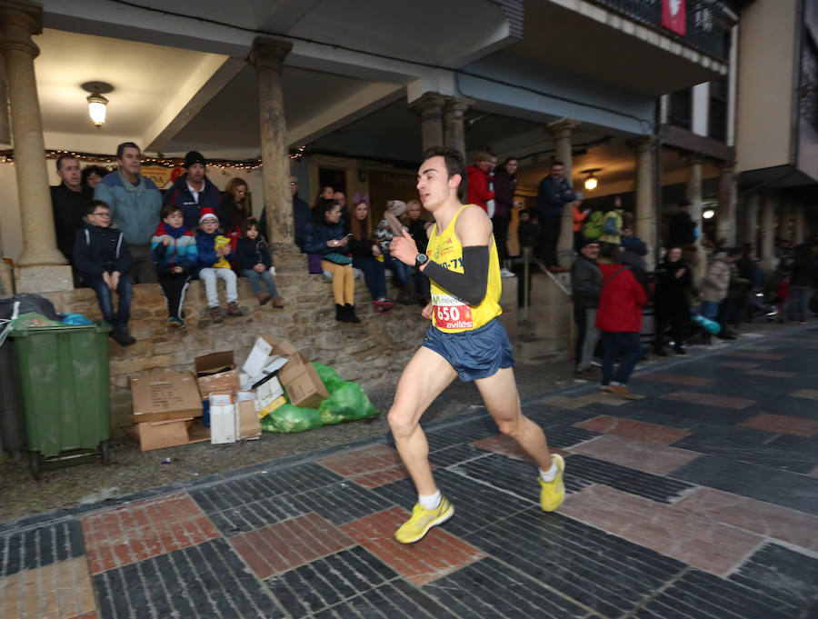 Avilés se echa a las calles para correr la San Silvestre (I)