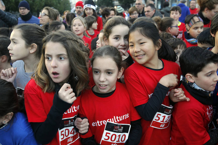 Multitudinaria carrera de San Silvestre en Oviedo