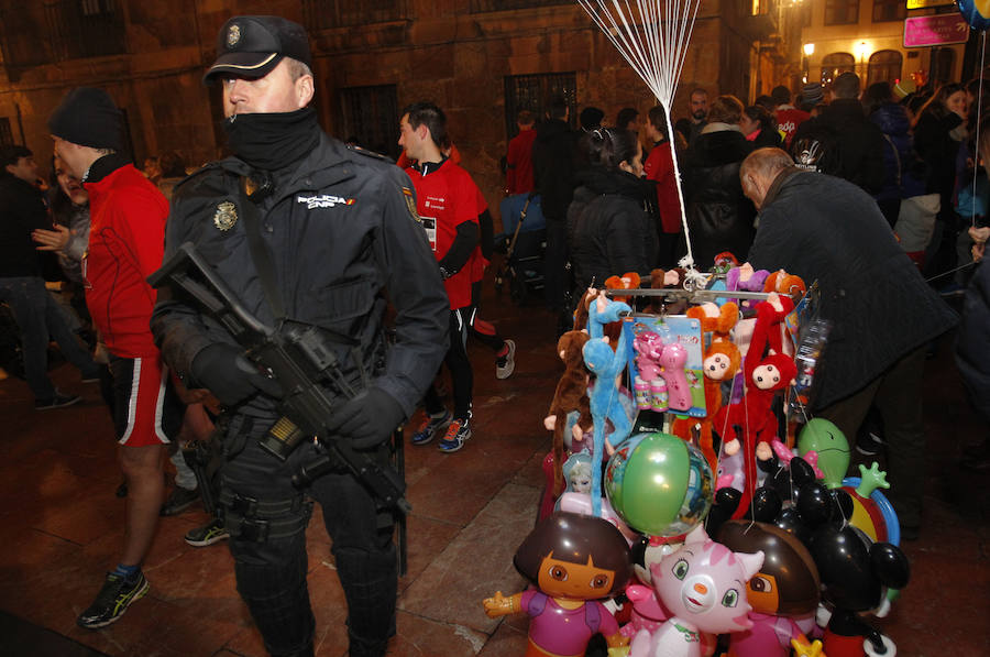 Multitudinaria carrera de San Silvestre en Oviedo