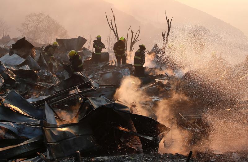 Un devastador incendio arrasa Valparaíso