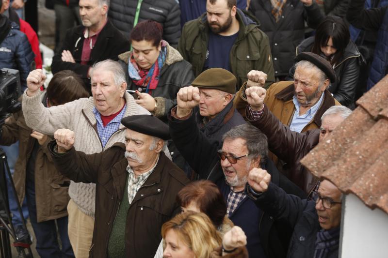 Homenaje a Juan Muñiz Zapico