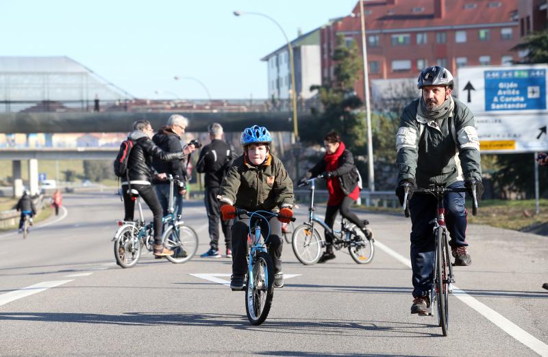 Santullano estrena bulevar