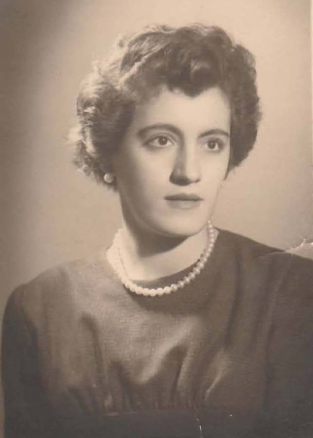 Allande rinde homenaje a sus modistas