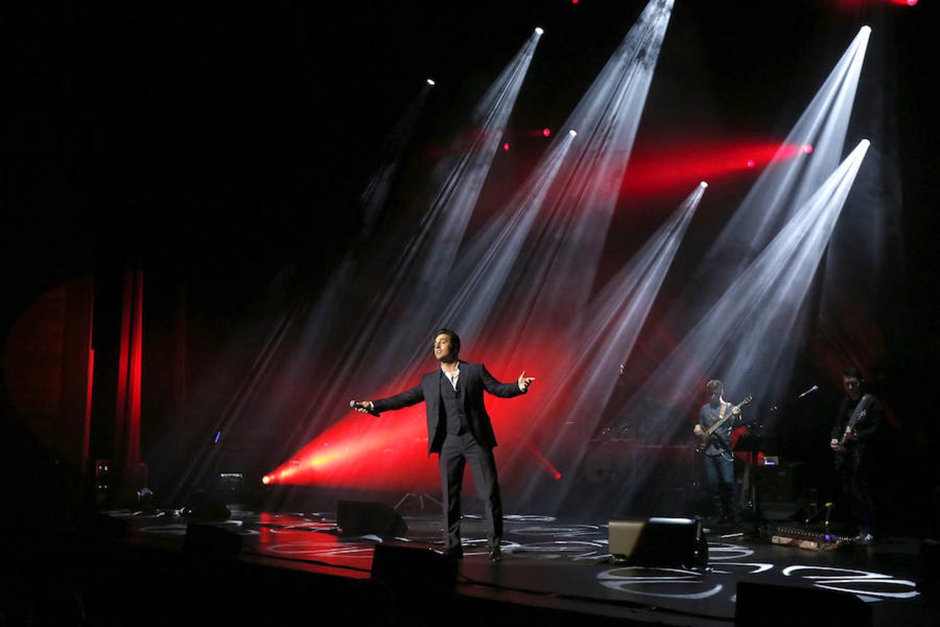 Concierto de David Bustamante en el Teatro de la Laboral de Gijón