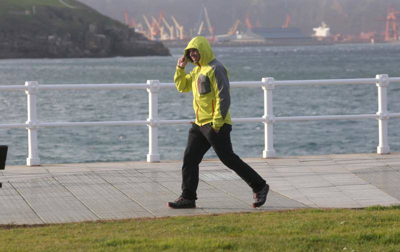 Las imágenes que deja el temporal en Asturias