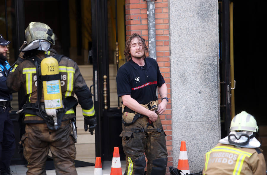 Incendio en un bazar chino de Oviedo